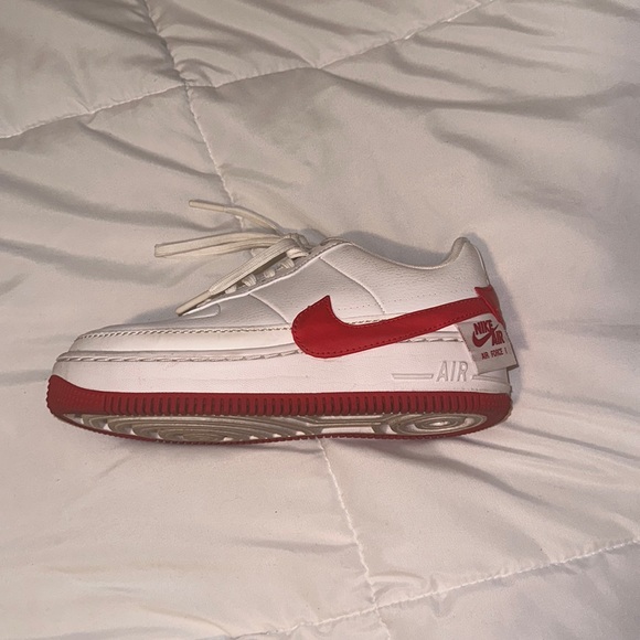 Nike Air forces red and white - Picture 3 of 4